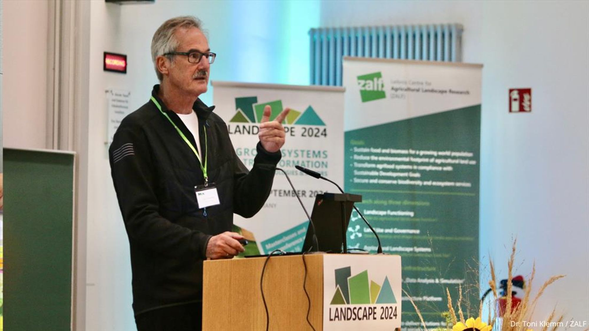 Prof. Dr. Teja Tscharntke, University of Göttingen, Germany

Keynote Speaker at Landscape 2024 Conference