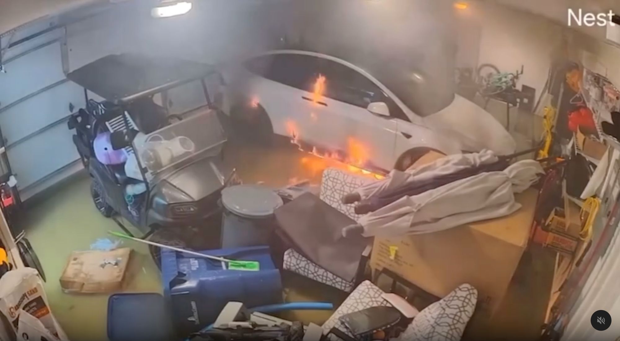 Tesla bursting into flames due to salt in flood waters