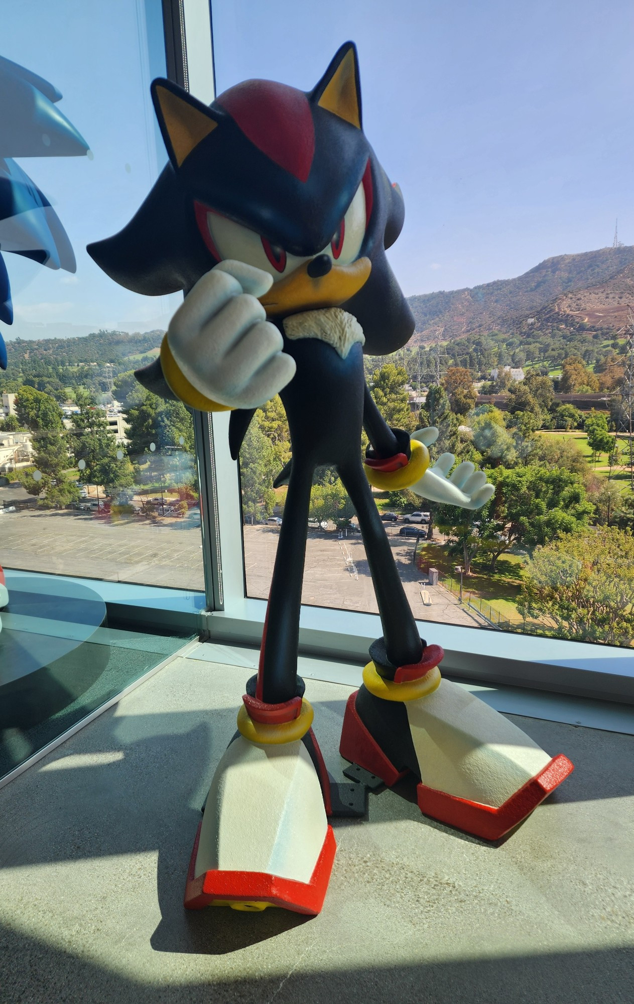 Shadow the Hedgehog statue from E3 2005 for Sonic the Hedgehog 2006