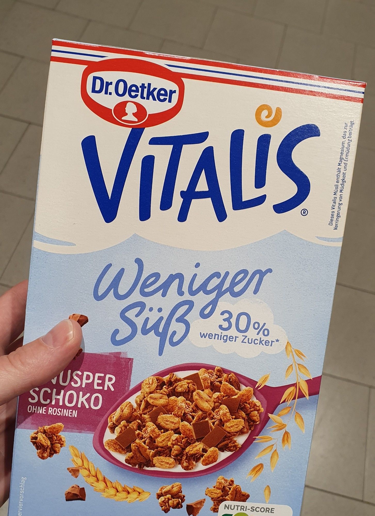 Eine Packung Müsli mit dem Namen "Vitalis"