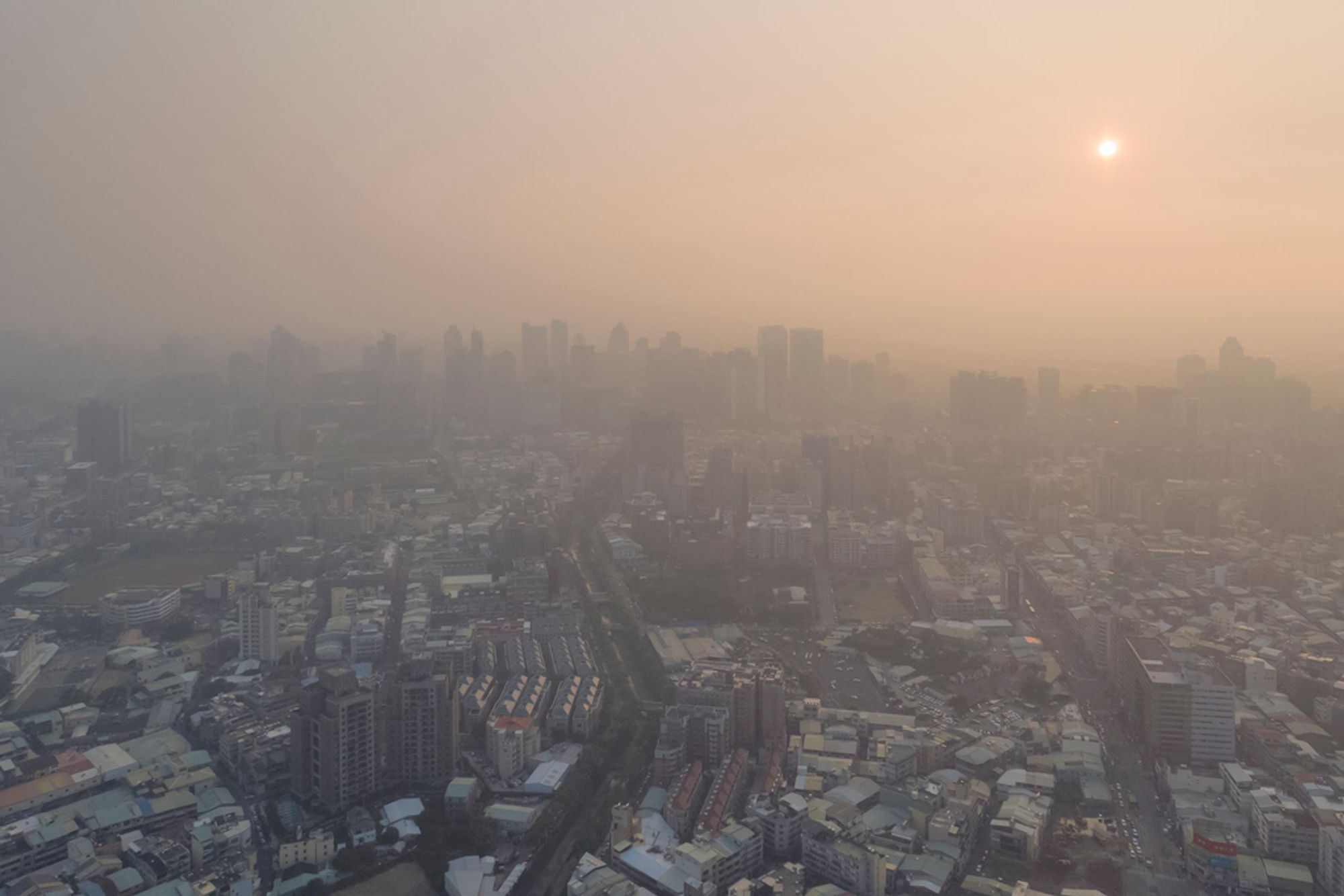 New Research Brings Fresh Methodological Perspective on Air Pollution and Mental Health