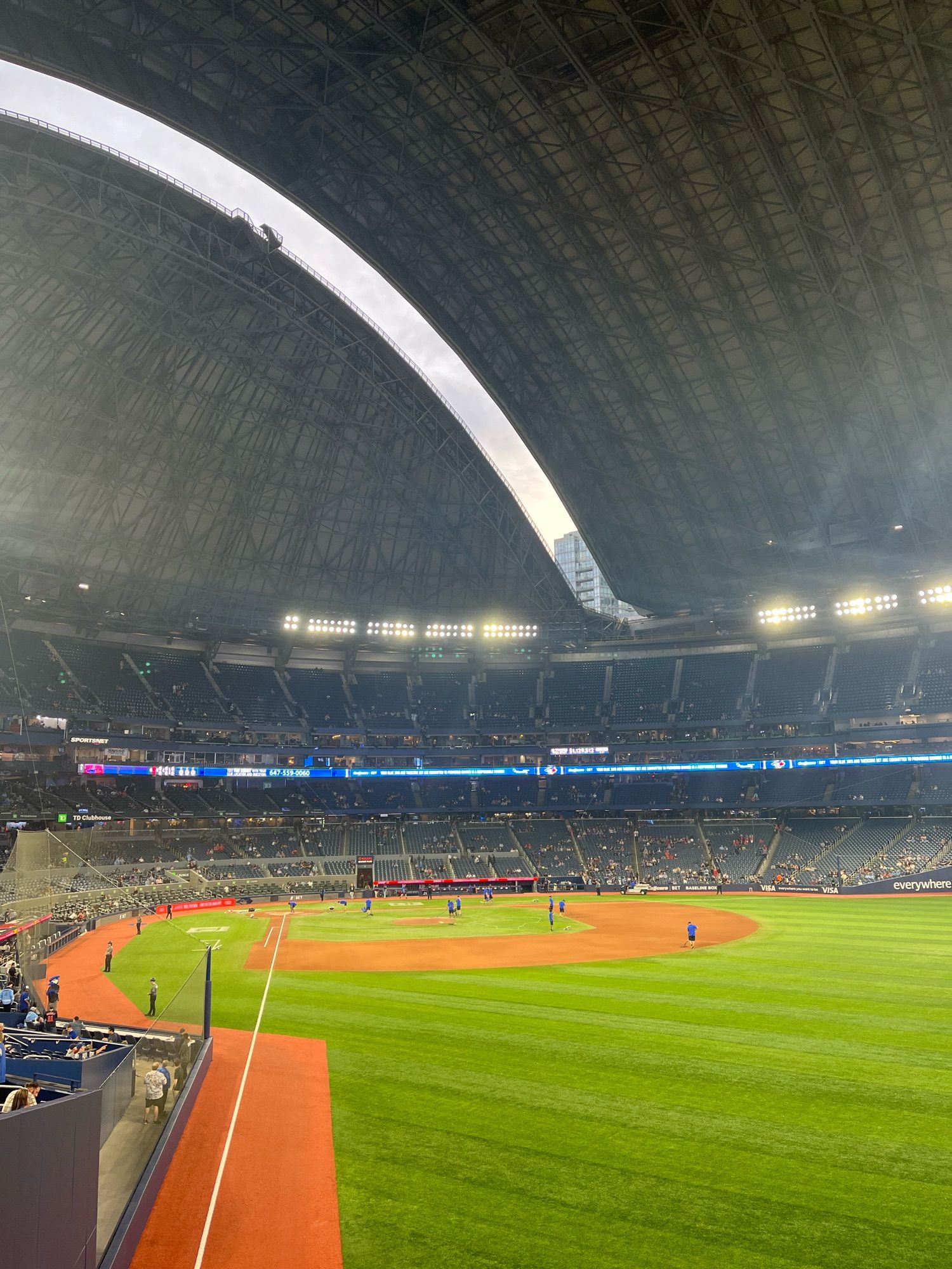 A picture of the Roger’s Centre in Toronto (SkyDome). A retractable dome. In the image there’s a slice of sky showing as it opens.