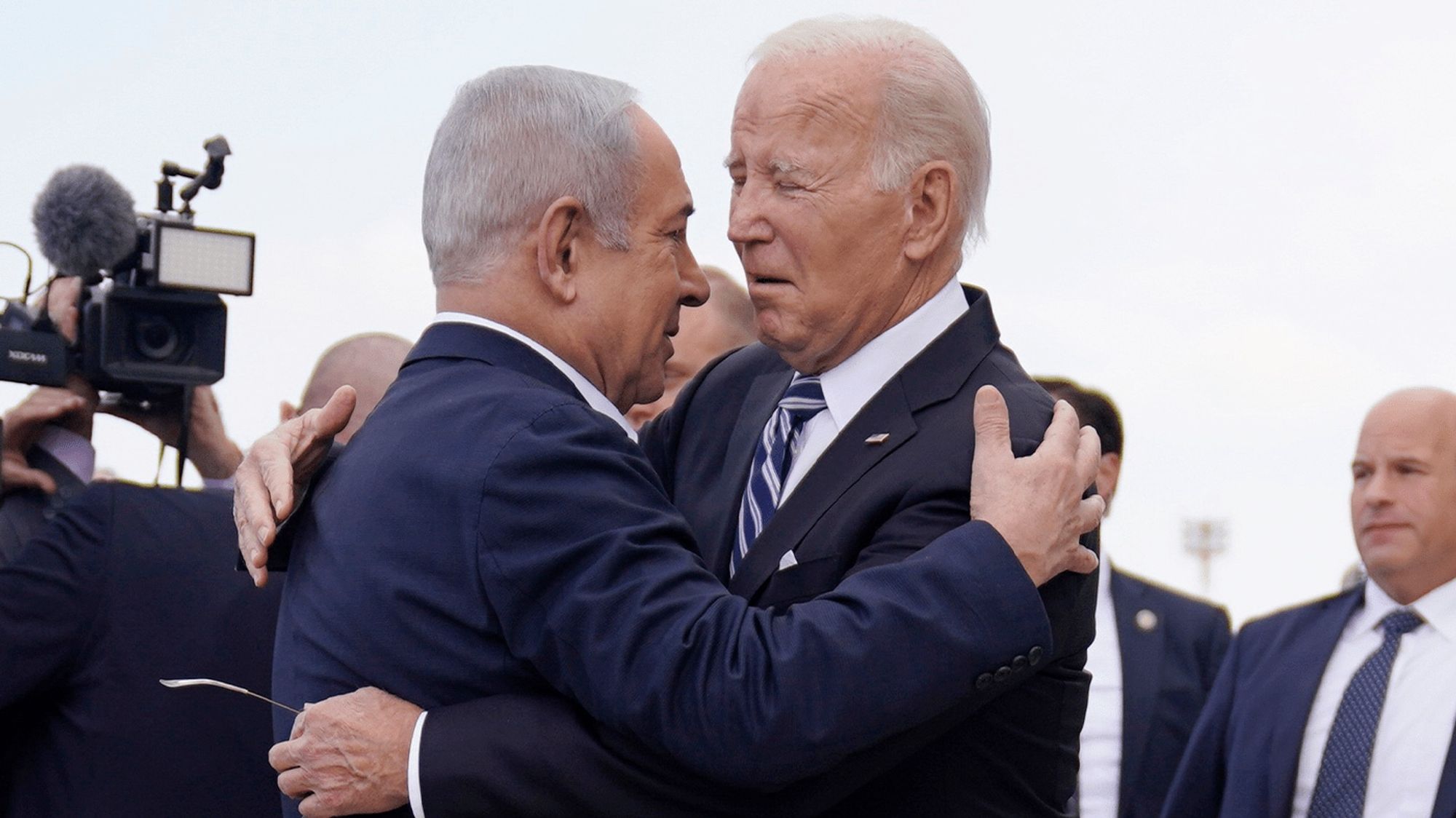 Bibi embraces Biden 2023