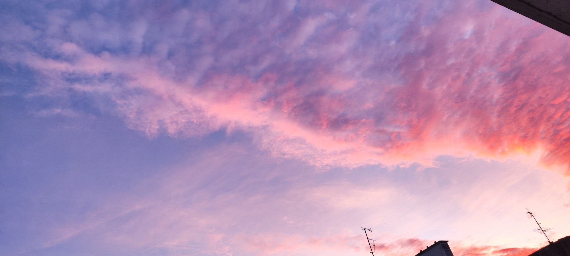 Cielo con 2 grados centigrados.