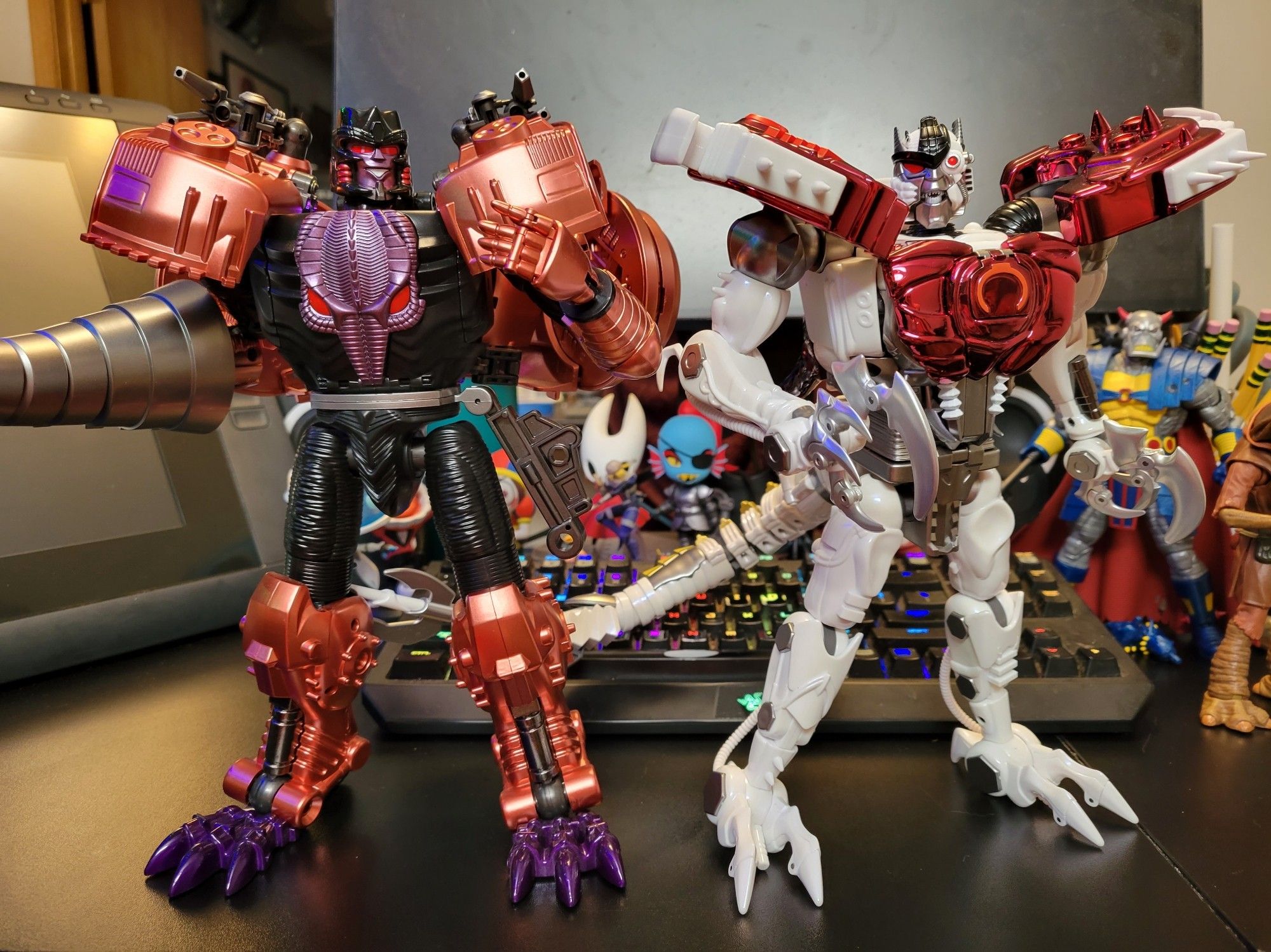 Transart T-Rex and Metal Claw, aka Masterpiece Transmetal Megatron and Transmetal II Dinobot