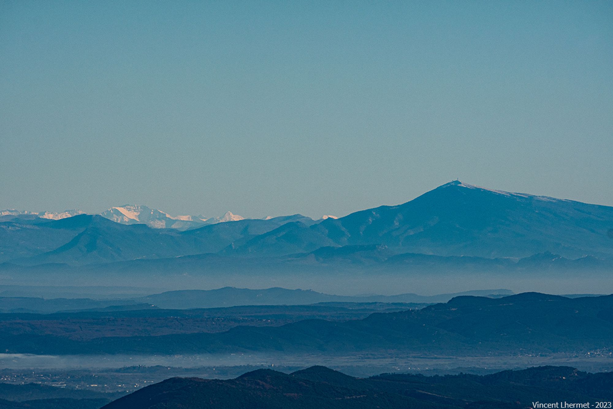 Vue sur le Ventoux et les Alpes du Sud depuis l'Aigoual