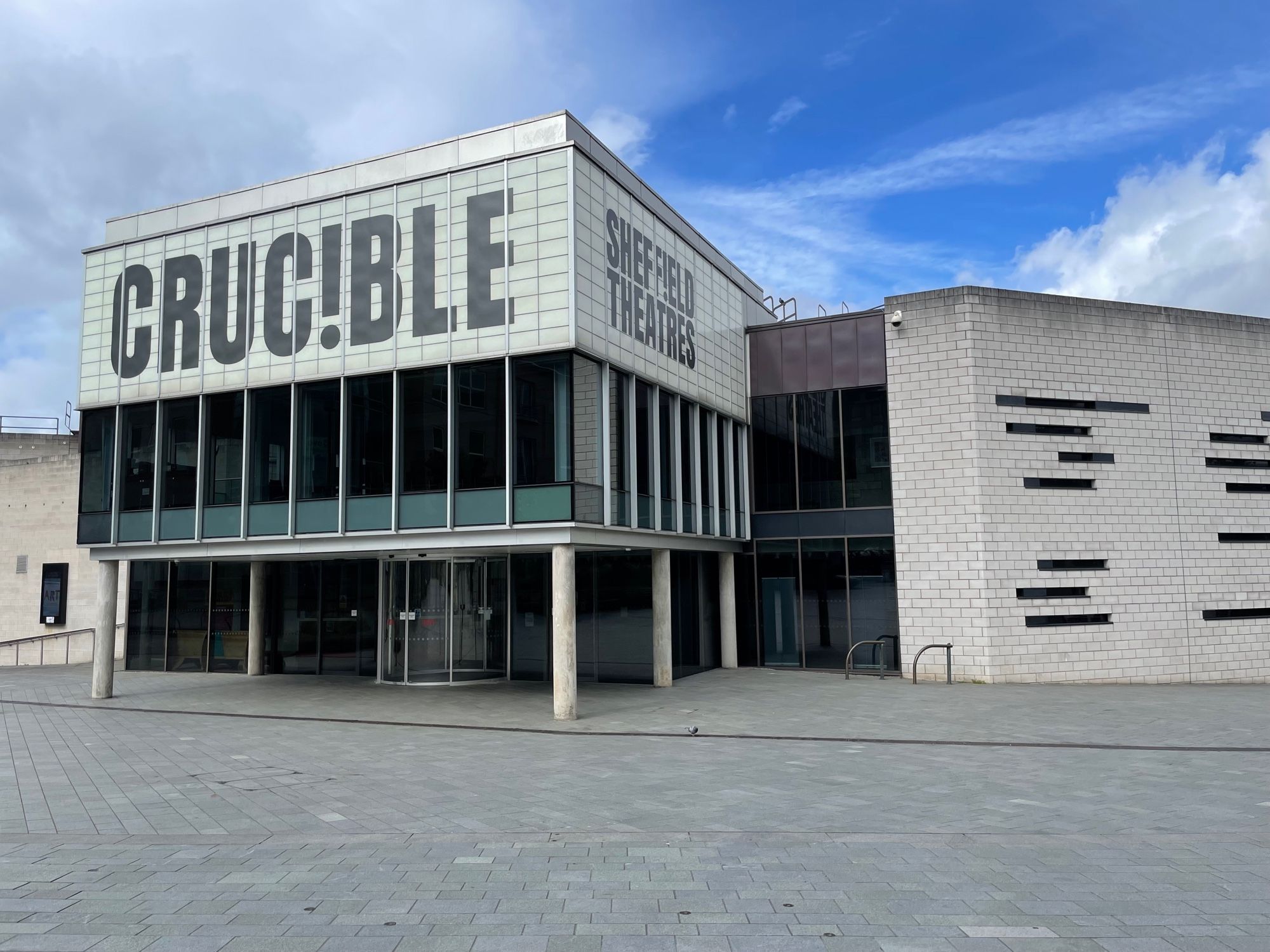 Front des Crucible Theatres in Sheffield