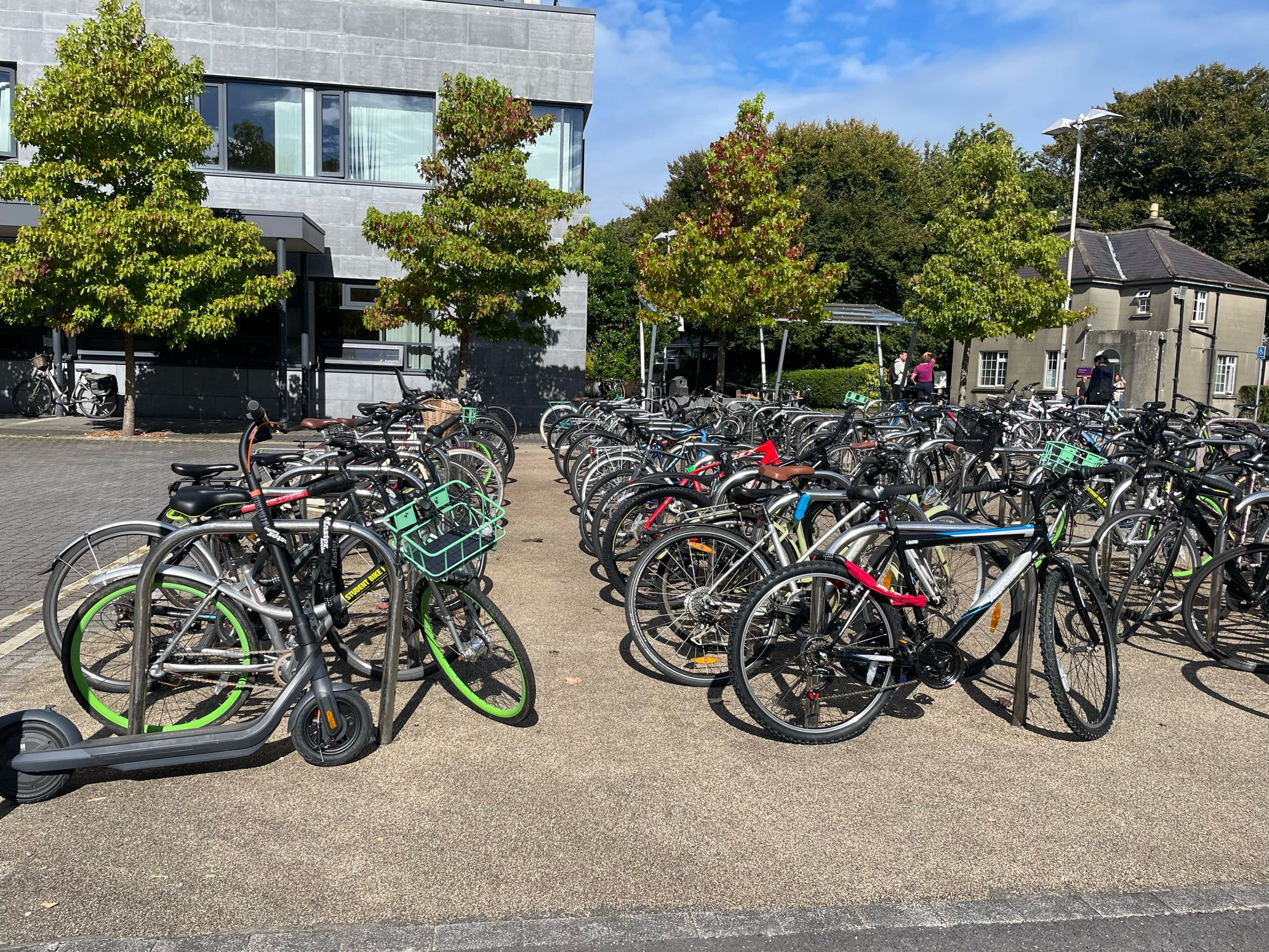 A photo of the bike racks full at the University of Galway today. Reminiscent of the mid 1990s ❤️ Long may it continue!