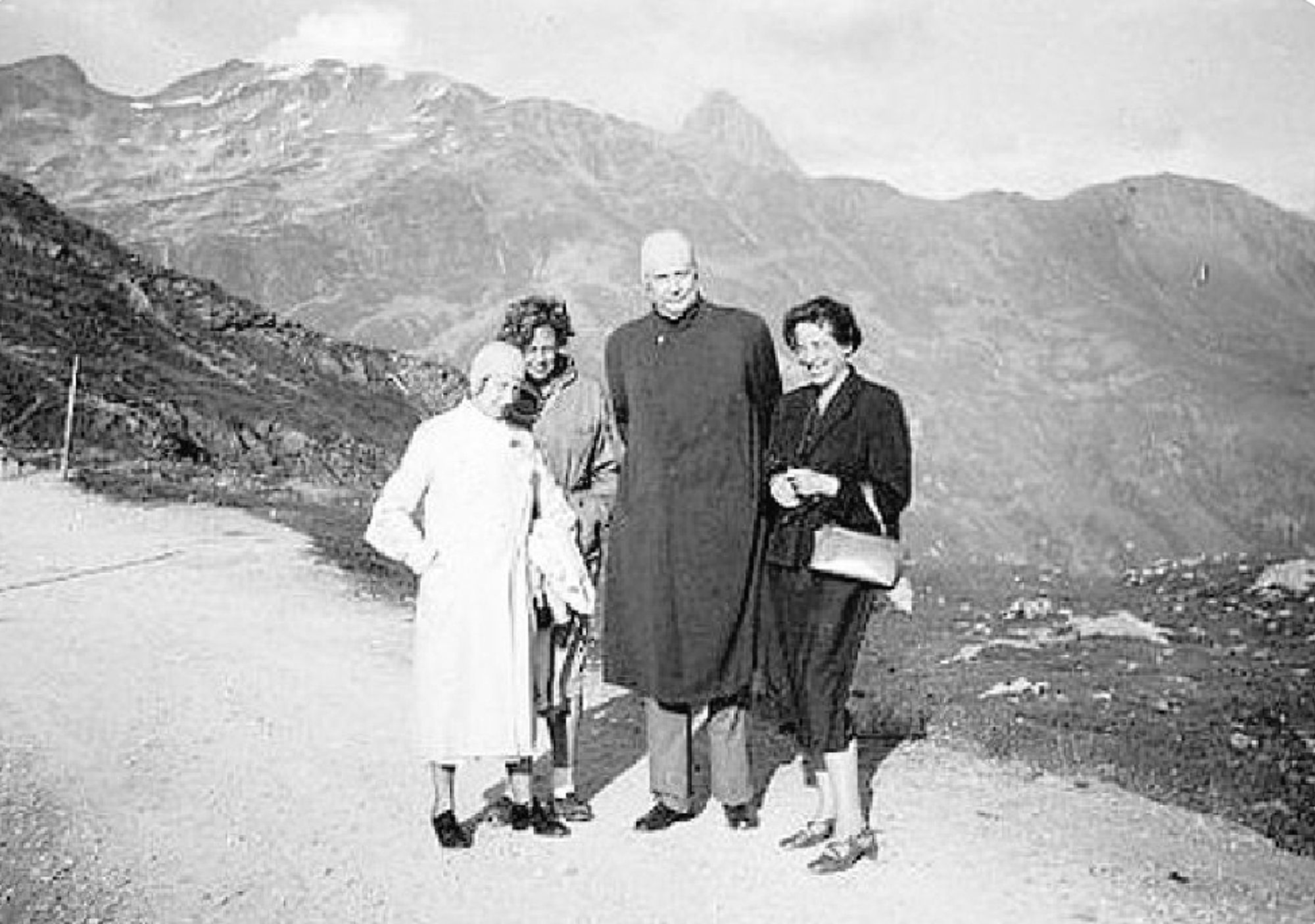 Die Jaspers und Hannah Arendt,1952 in den Bergen