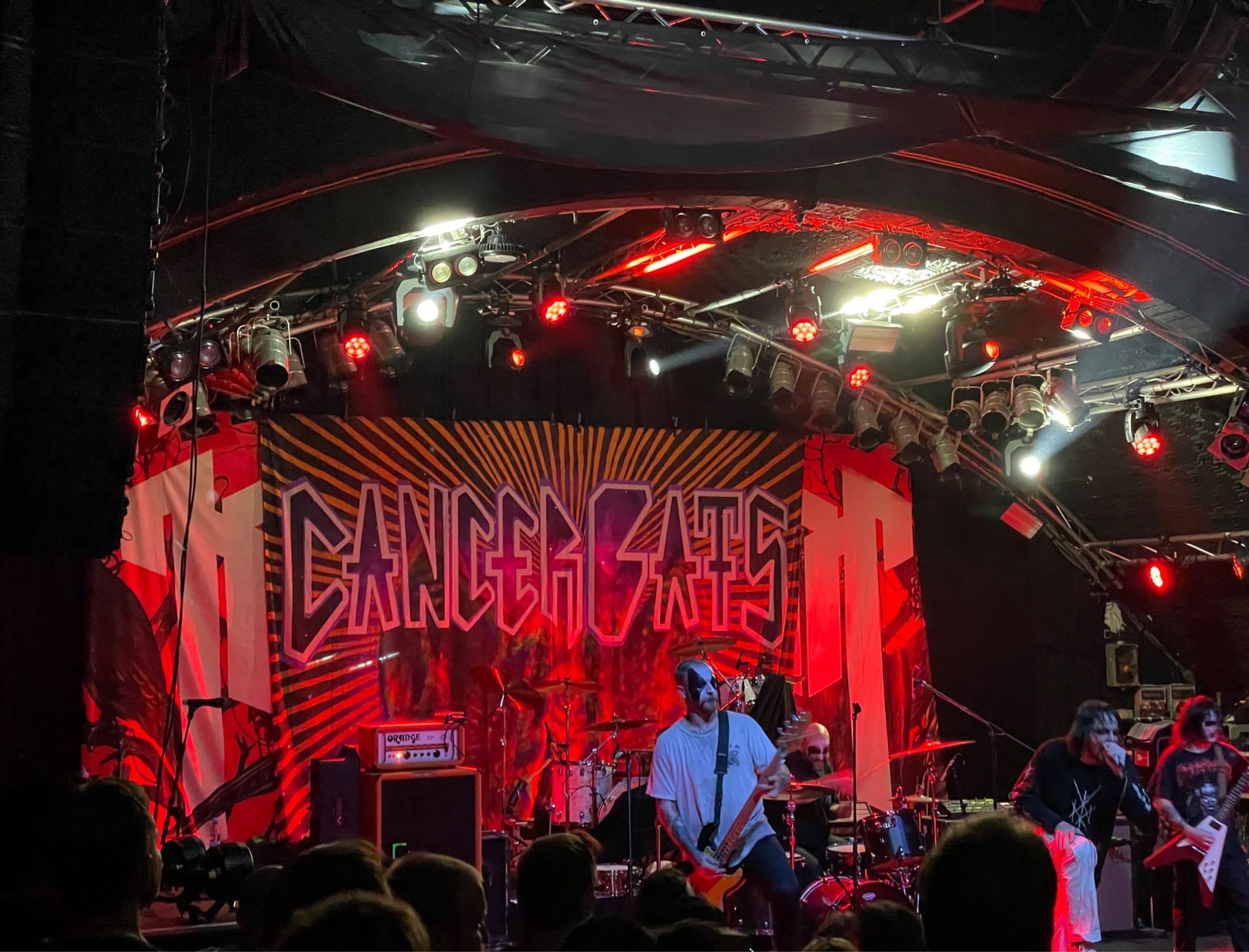 Cancer Bats on stage, Markthalle Hamburg