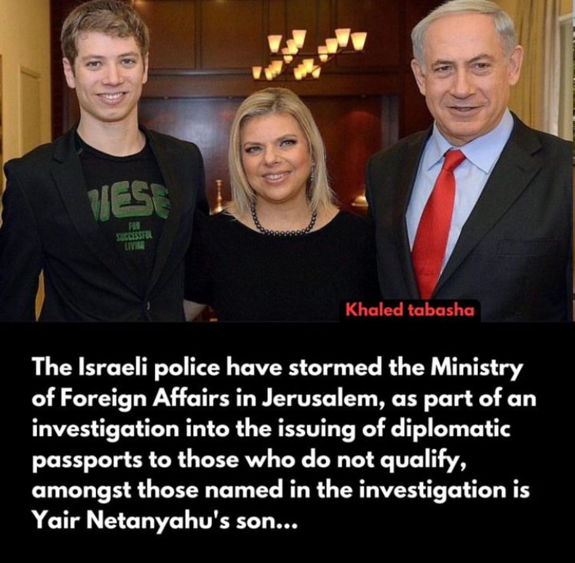 #ApartheidIsrael's police raided the foreign affairs ministry as part of a scam #BenjaminNetanyahu has been running that granted his son #YairNetanyahu a passport so he could live in luxury in Miami & avoid service in the IDF during the #GazaGenocide...