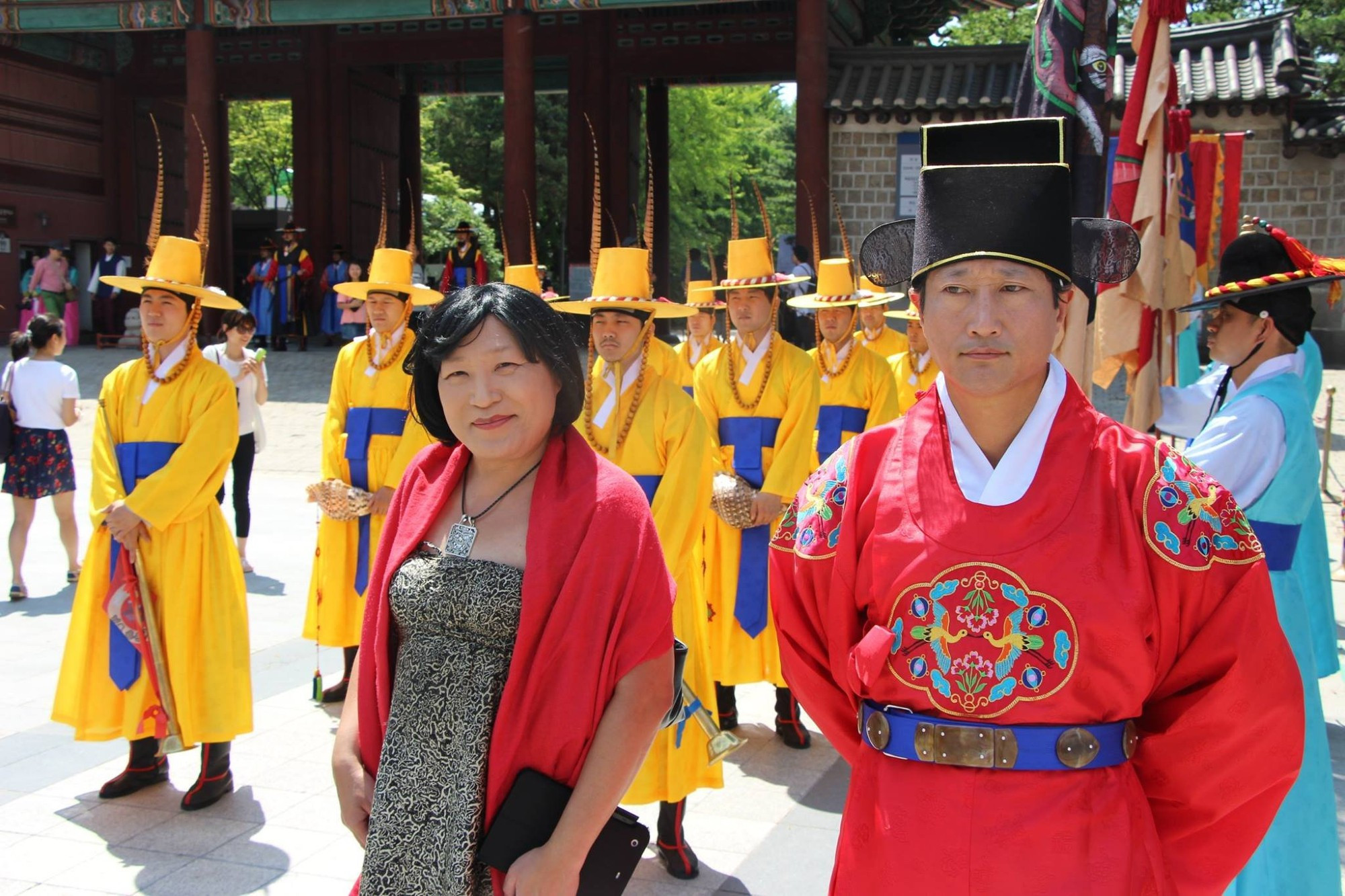 I was delighted to have the chance to see the changing of the royal guard at Deoksugung Palace #덕수궁 in Seoul #서울 nine years ago yesterday (6.29.15)