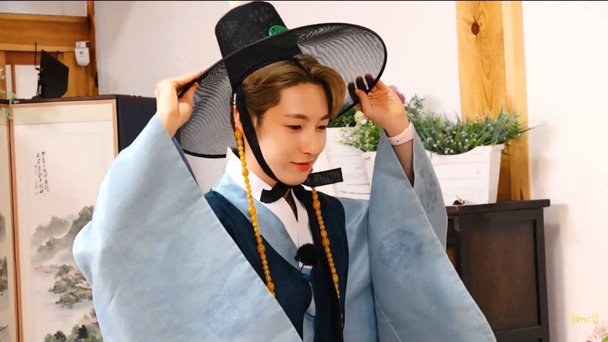 Korean horsehair hat & hanbok