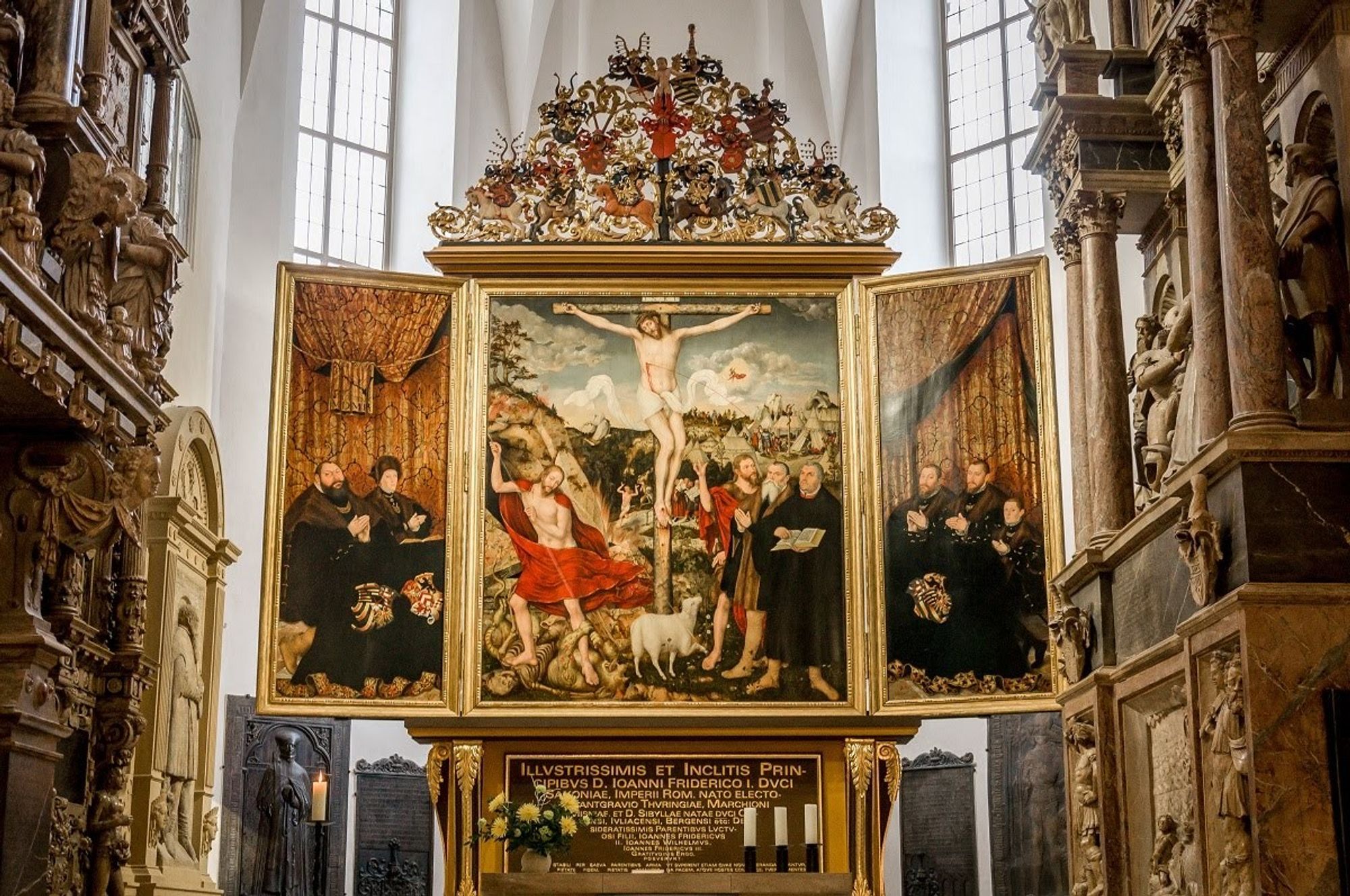 Lucas Cranach der Jüngere was born in Wittenberg #OnThisDay in 1515, the most famous son of Lucas Cranach der Ältere; Cranach the Younger produced some great works of art such as the Weimar altarpiece in the Stadtkirche Sankt Peter & Paul (1555) #Deutschland
https://en.wikipedia.org/wiki/Lucas_Cranach_the_Younger
https://www.wga.hu/html_m/c/cranach/lucas_y/13cruci.html