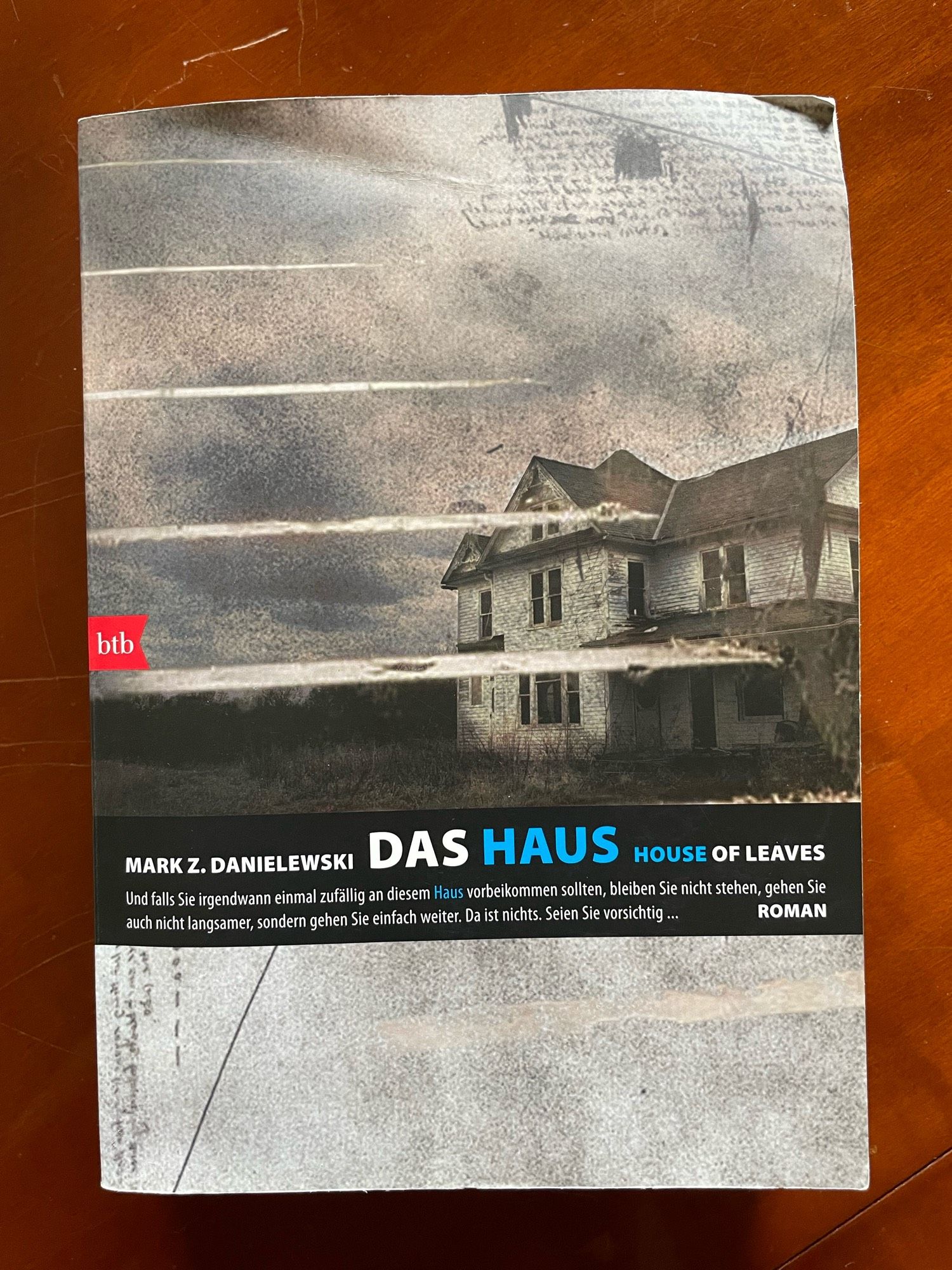 Buch Mark Z. Danielewski Das Haus (House of leaves)