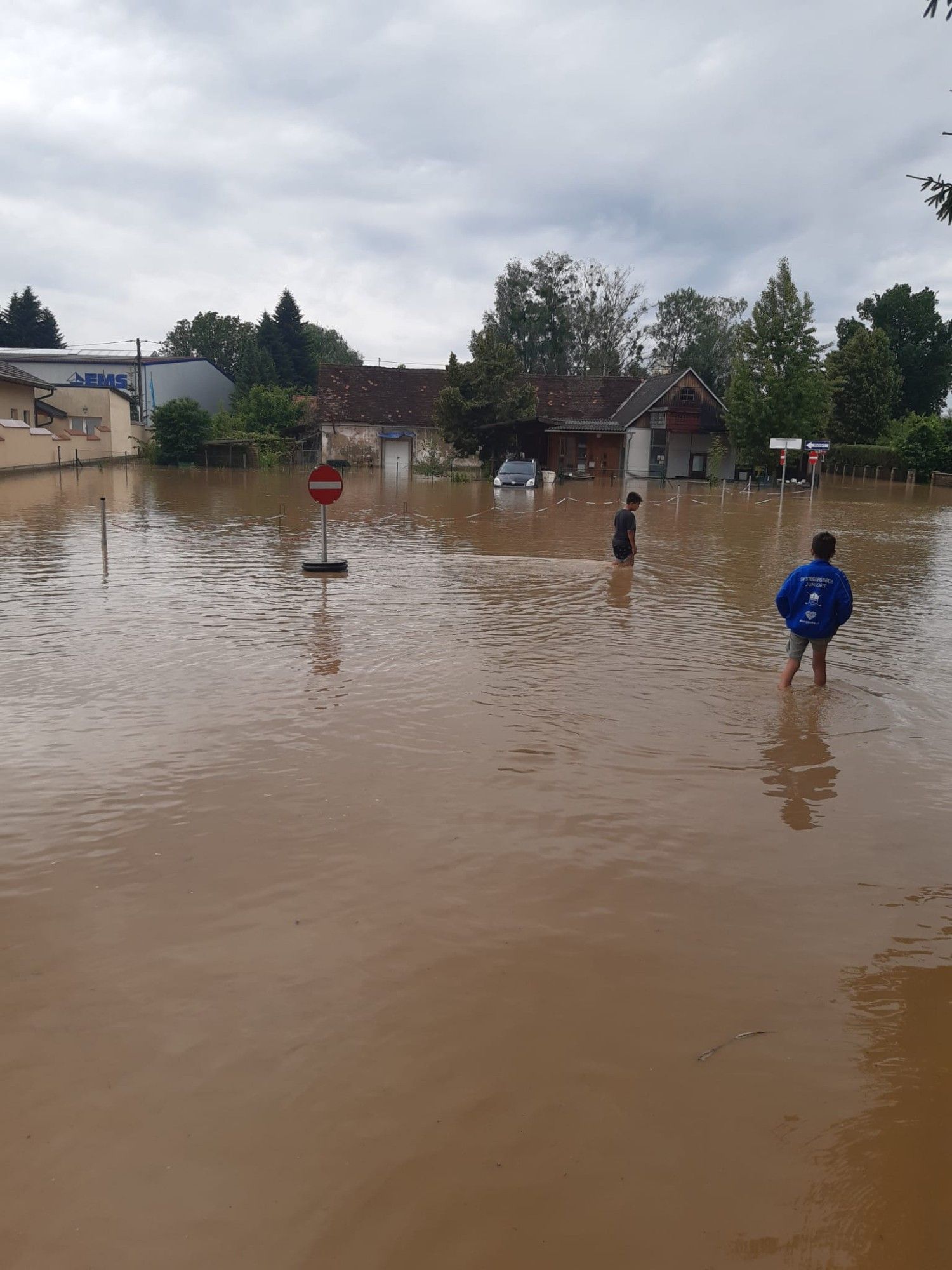 Hochwasser in der Lafnitz. Steiermark/Burgenland