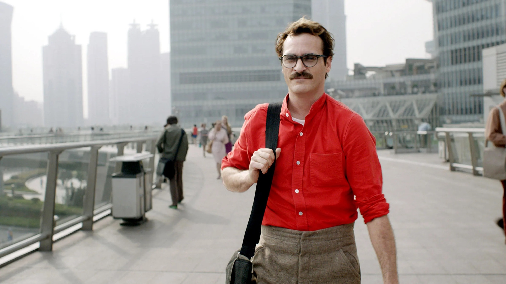 Joaquin Phoenix in Her (2013)