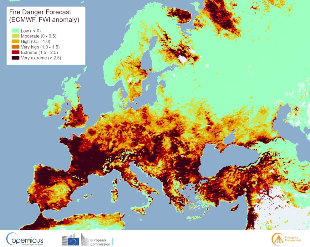 FWI anomalies in Europe. Extreme to Very Extreme danger in France, Spain, the Balkans, etc.