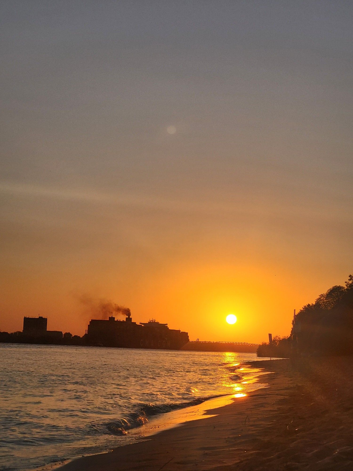 Ein Sonnenuntergang am Elbstrand