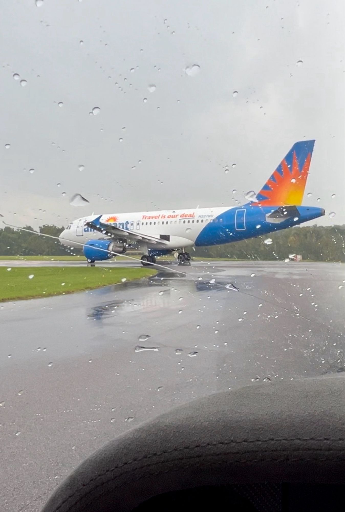 Allegiant Airbus holding short of the runway. I’m keeping my distance.