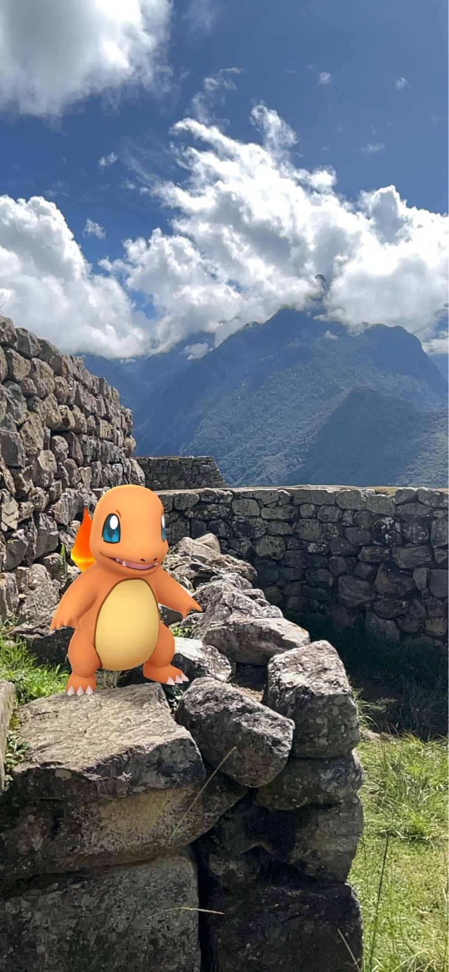 Charmander em Machu Picchu