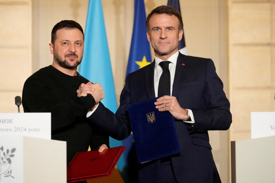 Zelenskyy and Macron being best buds