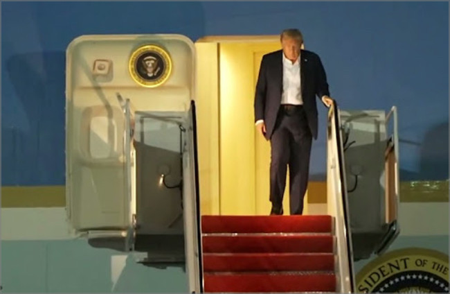 Trump returns from Alaska