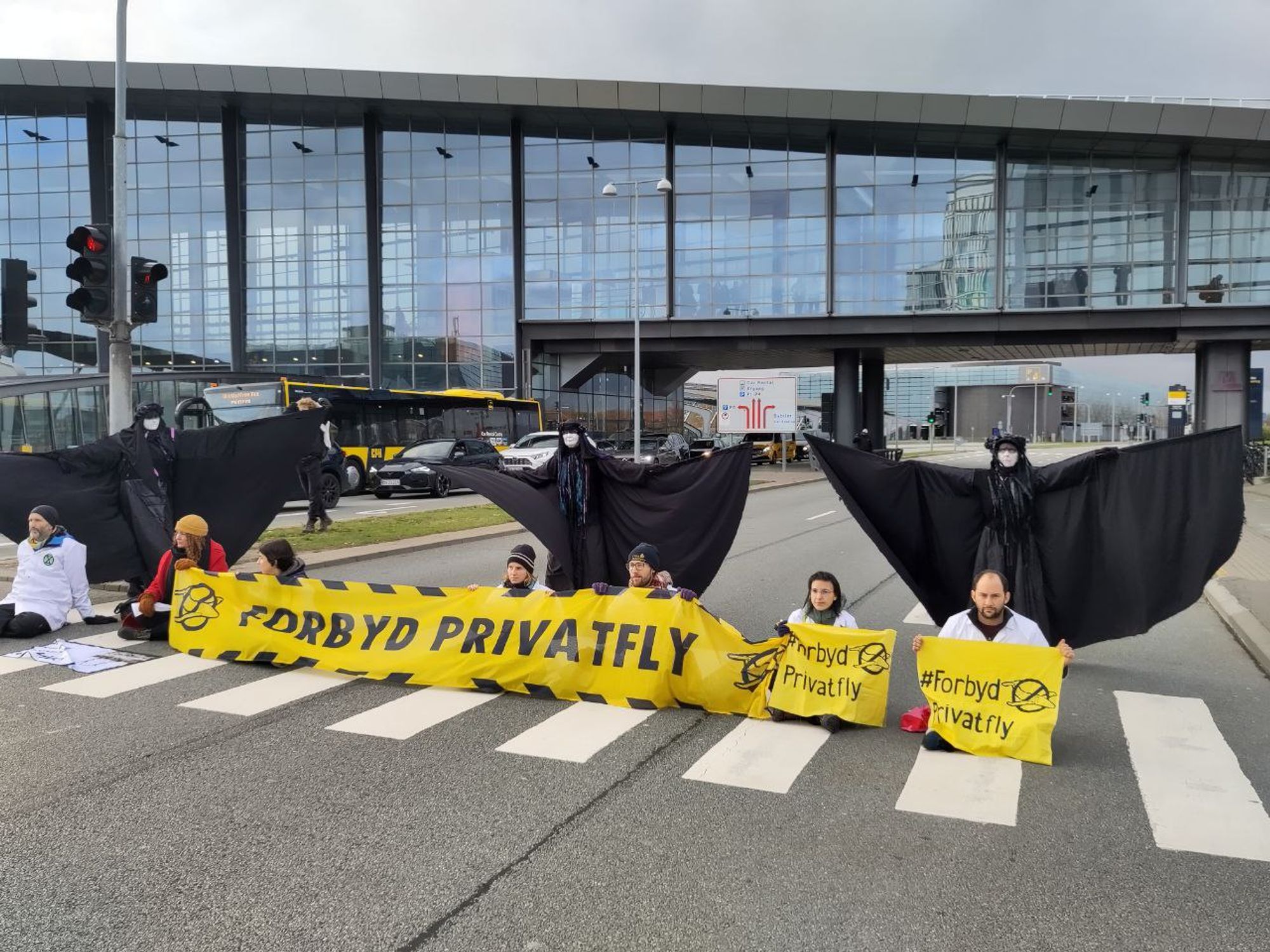 Oil Slicks joining the blockade at Kastrup Airport