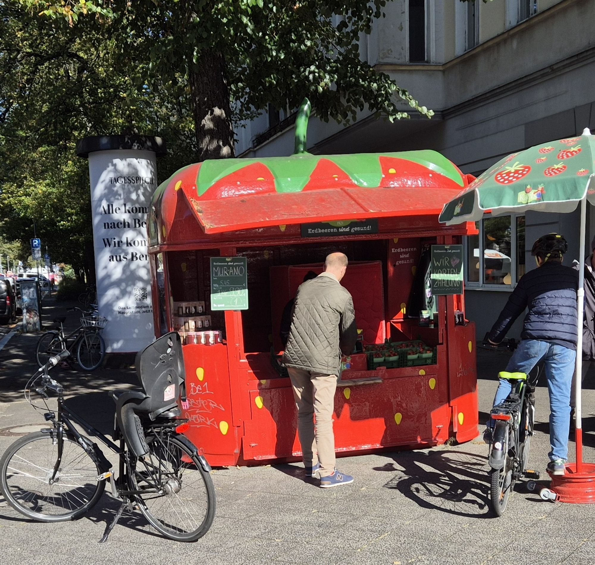 Erdbeer-Verkaufsstand am 29.9.24