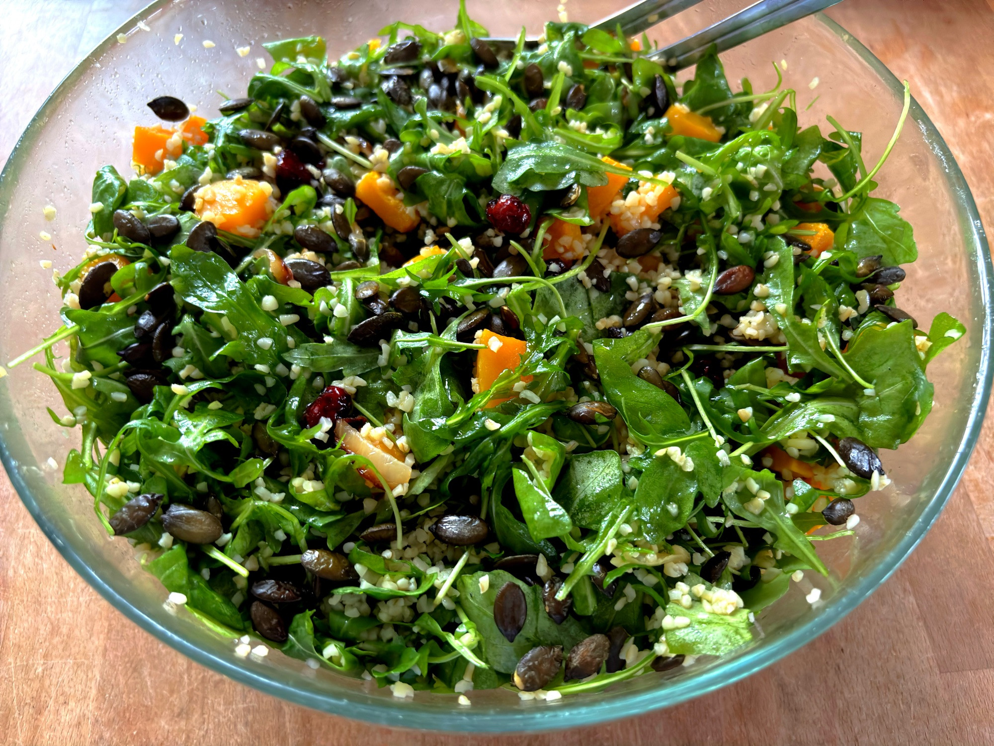 Gerösteter Kürbis-Bulgur-Salat.  