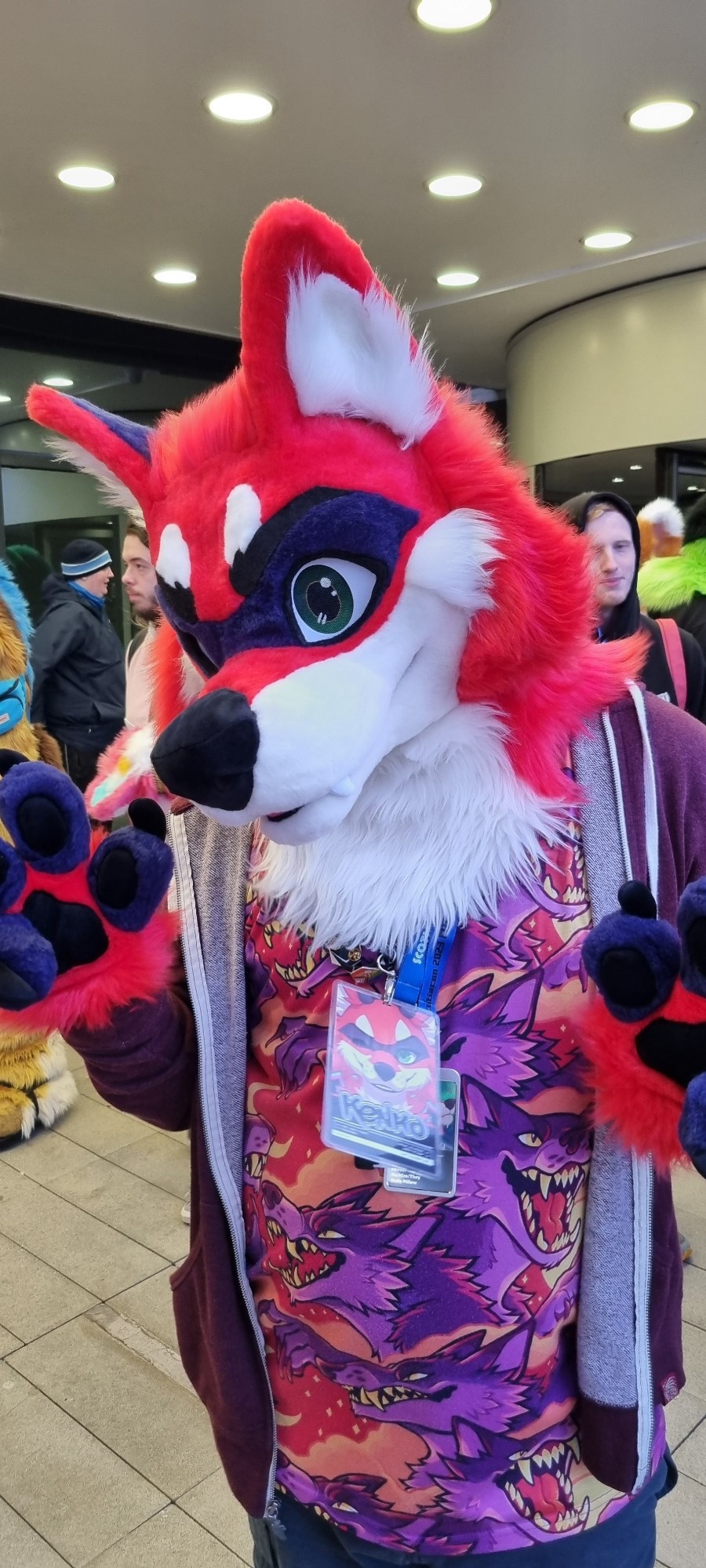 Kenko in suit at Scotiacon