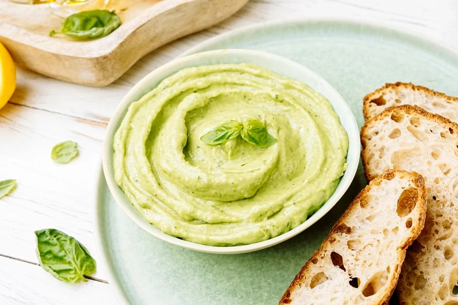 Fresh Avocado Pesto Italian Style