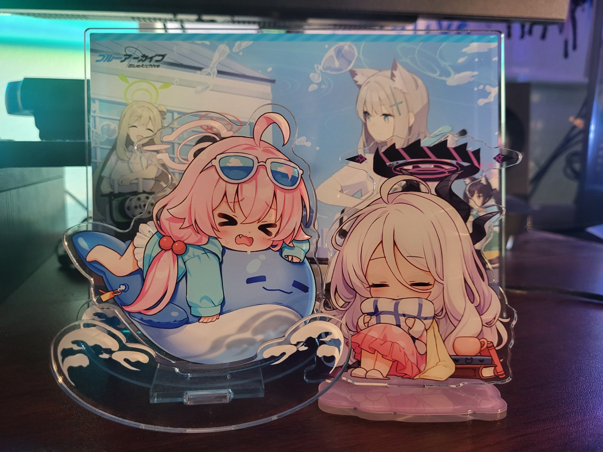 Summer Hoshino and Sleepy Hina acrylic stands from blue archive