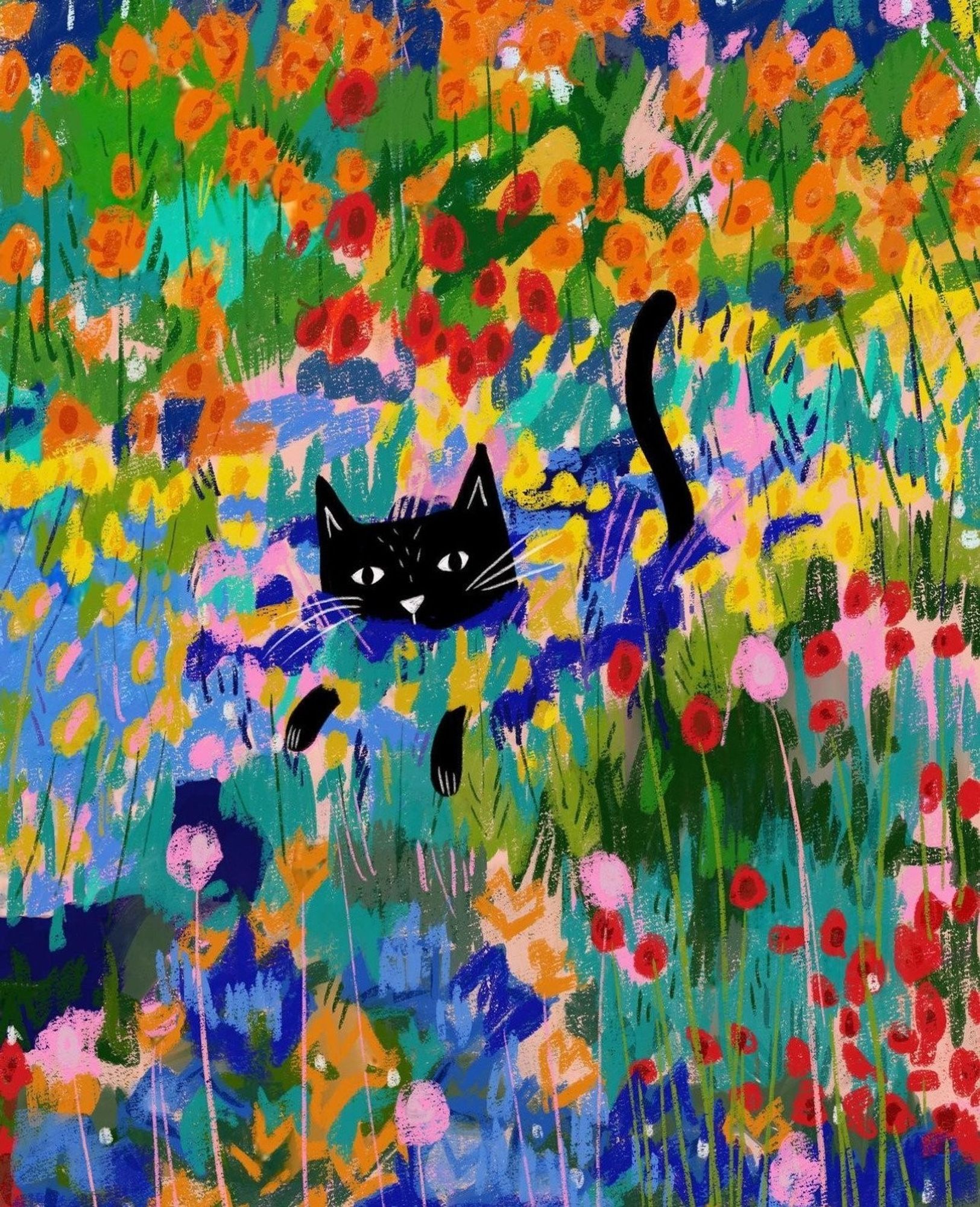 Chat noir dans une prairie fleuri.