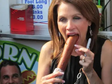 michelle bachman also eating a hot dog