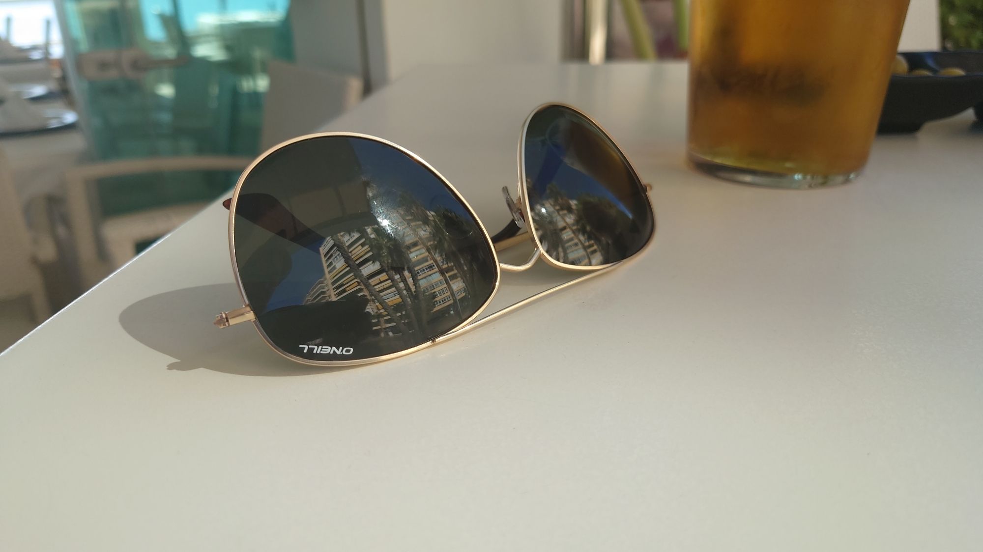 Reflecting sunnies