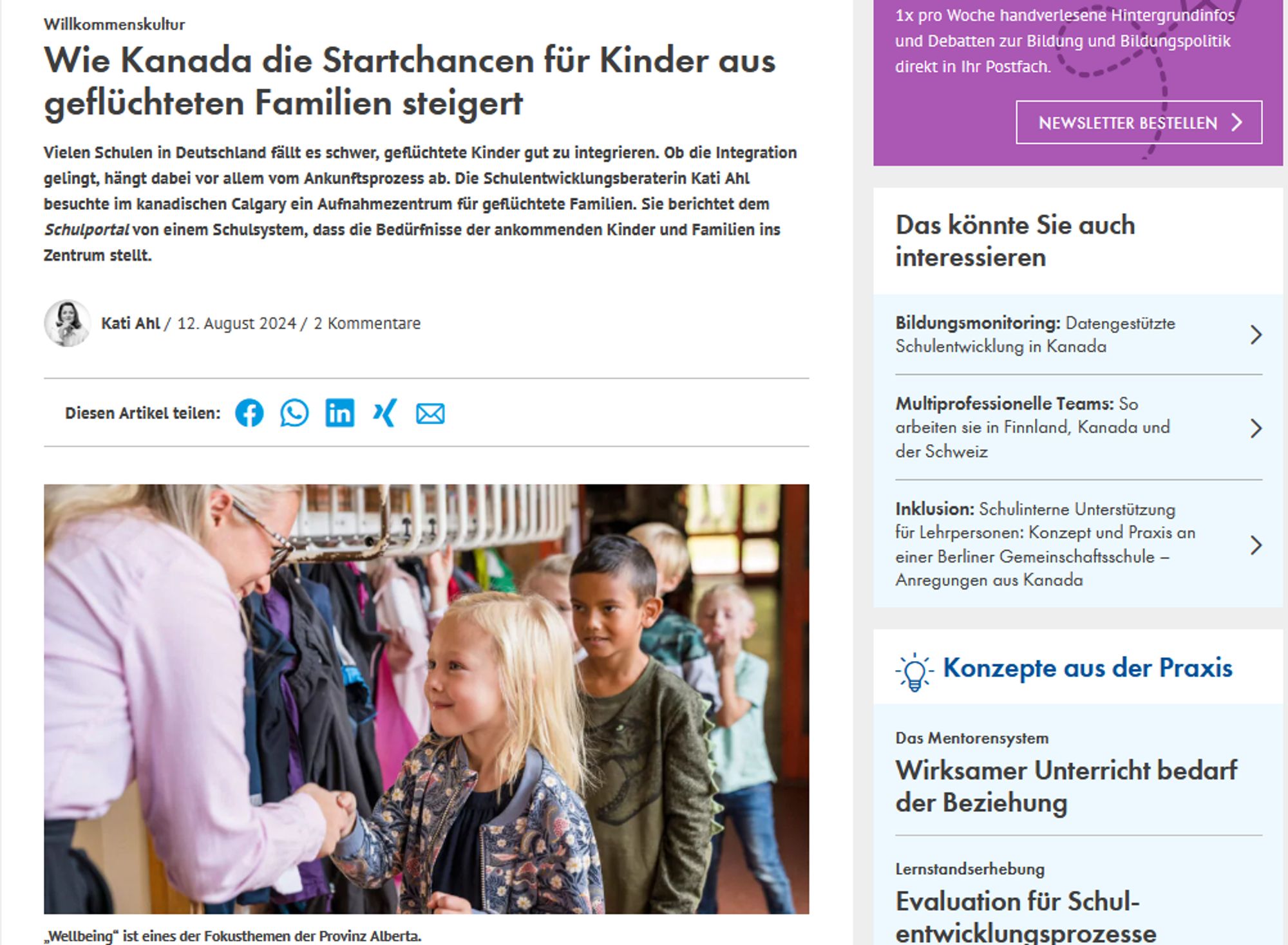 Ausschnitt des verlinkten Artikels beim Deutschen Schulportal mit Foto, auf dem eine Lehrerin einem kleinen Mädchen die Hand gibt.