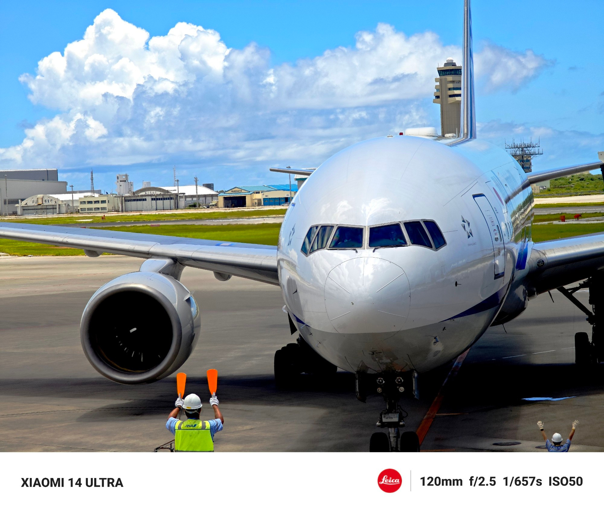 帰りに搭乗するBoeing 777（トリプル）。

This photo was taken with Xiaomi 14 Ultra.

#mobilephotography #bluesky #cloud #sky #photo #Xiaomi14Ultra #japan #photography #ana #okinawa #naha #nahaairport #b777