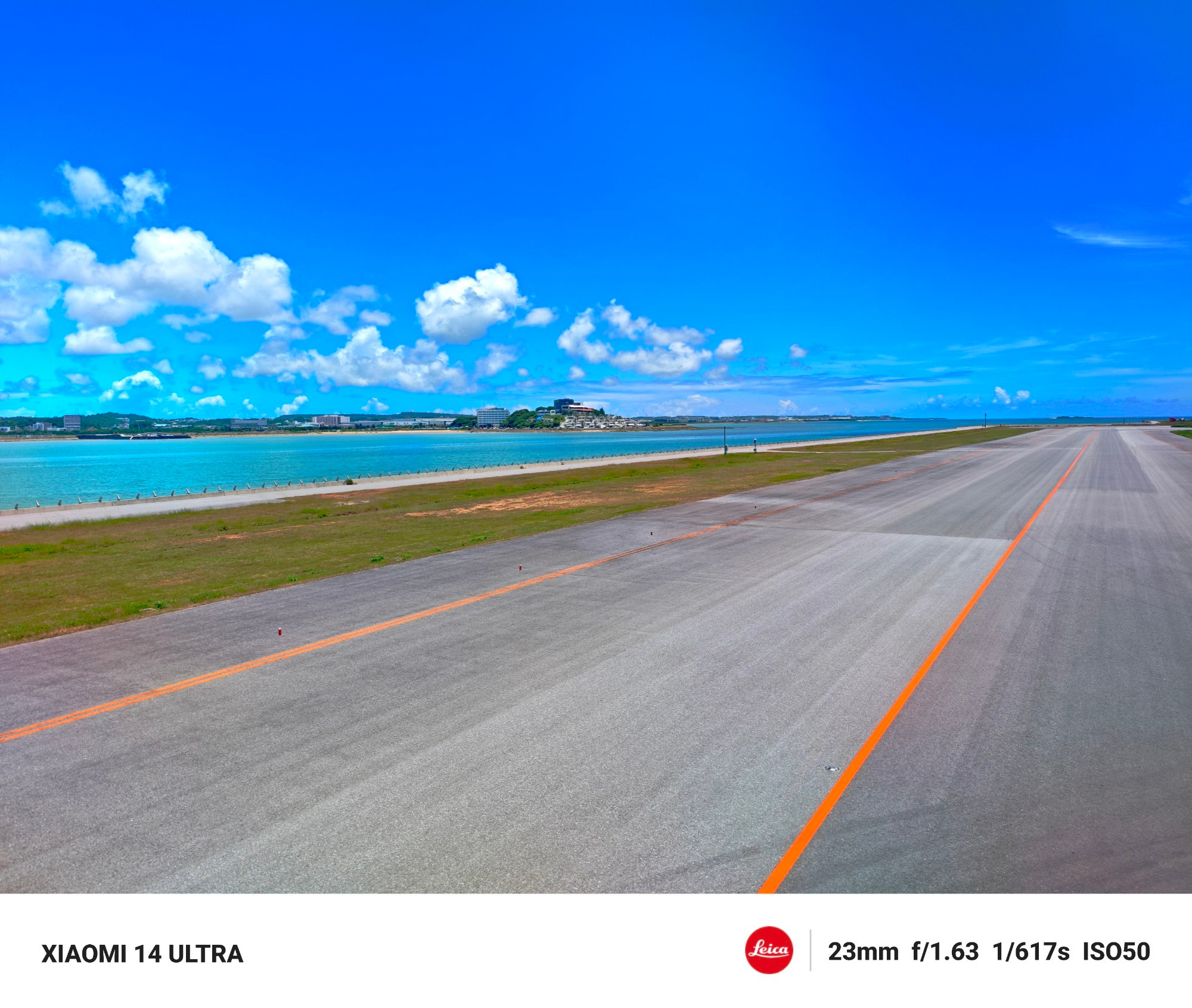 This photo was taken with Xiaomi 14 Ultra.

#mobilephotography #bluesky #cloud #sky #photo #Xiaomi14Ultra #japan #okinawa #sun #palmtree #photography #ana #okinawa #naha #nahaairport #sea