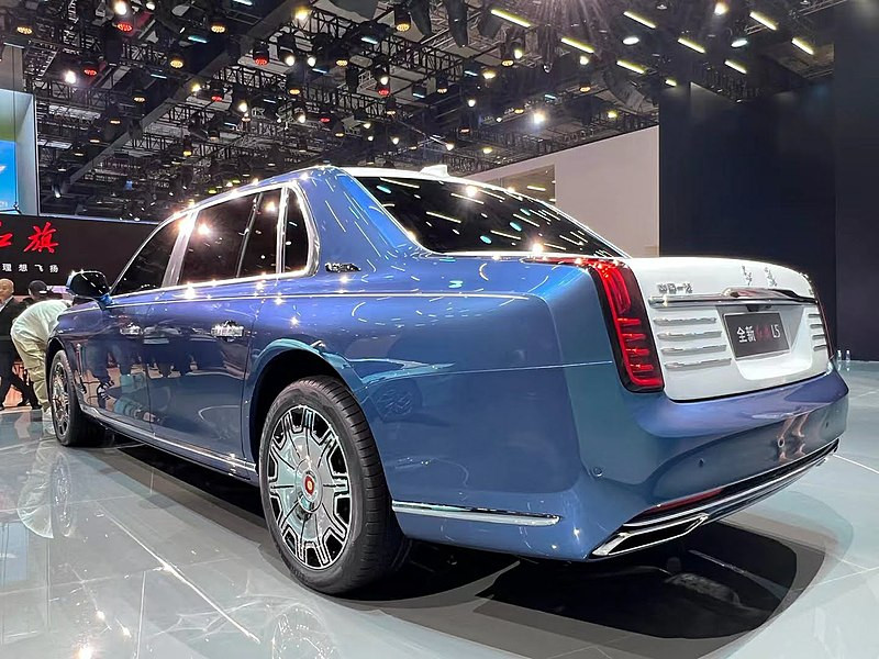 rear view of 2024 Hongqi L5