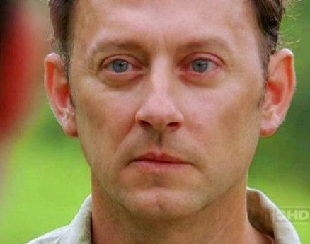 ben linus staring down the next poor motherfucker he is about to manipulate. surprisingly not beat up in any way!