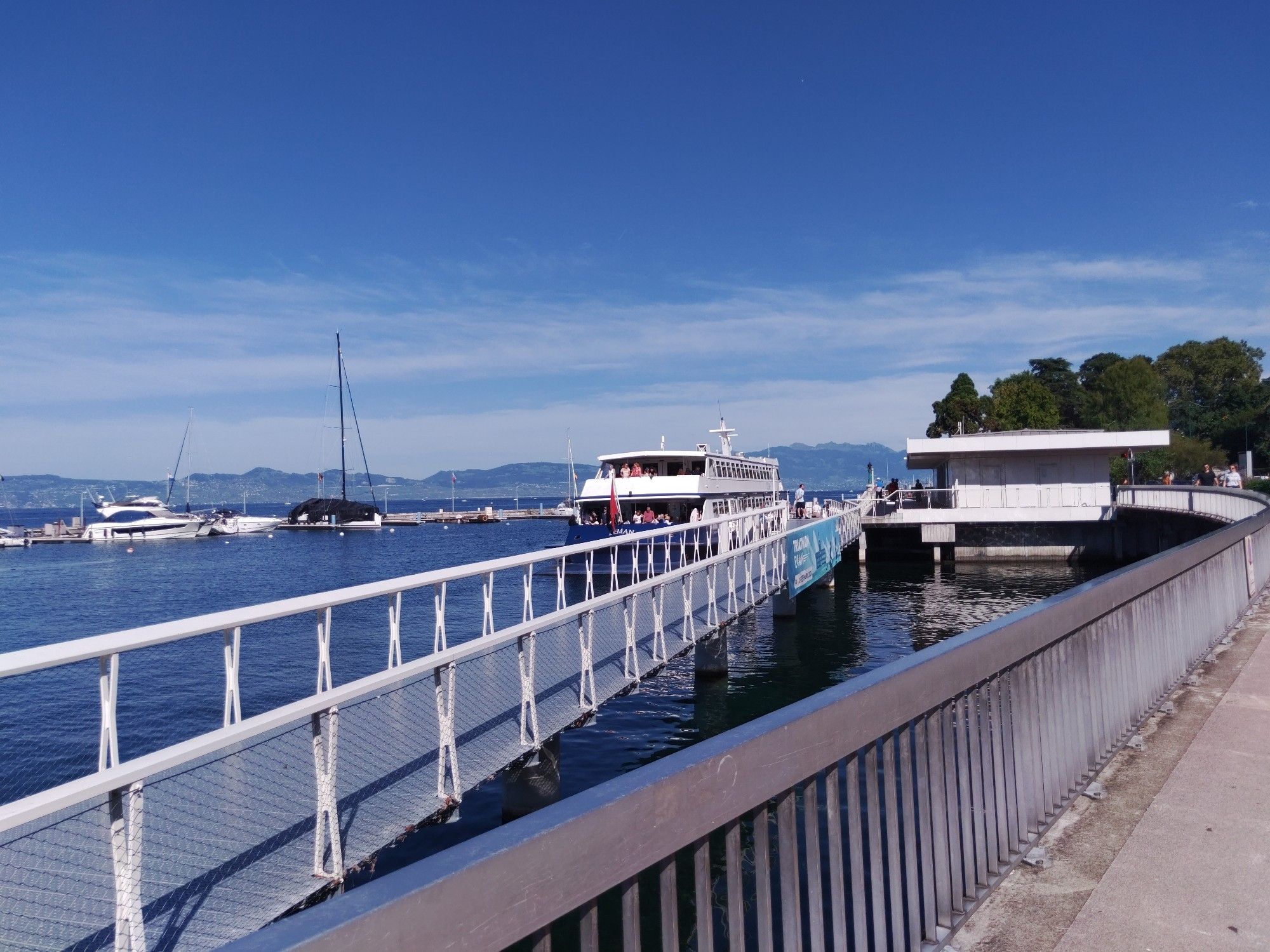 CGN-Schiff in Evian-les-Bains.