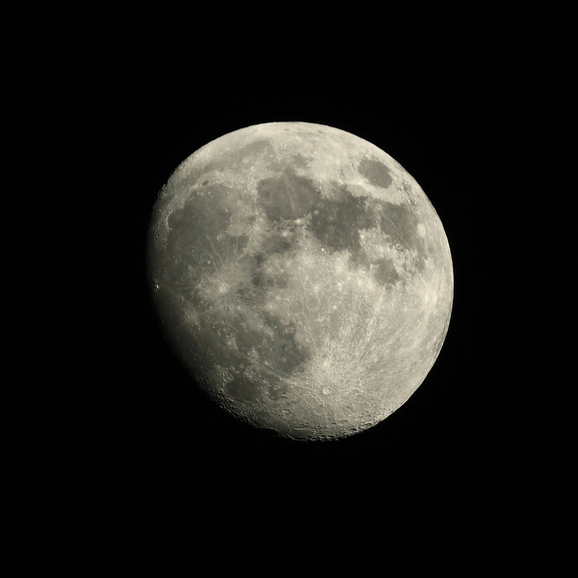 90% illuminated moon disc. Shadow on the left hand edge.