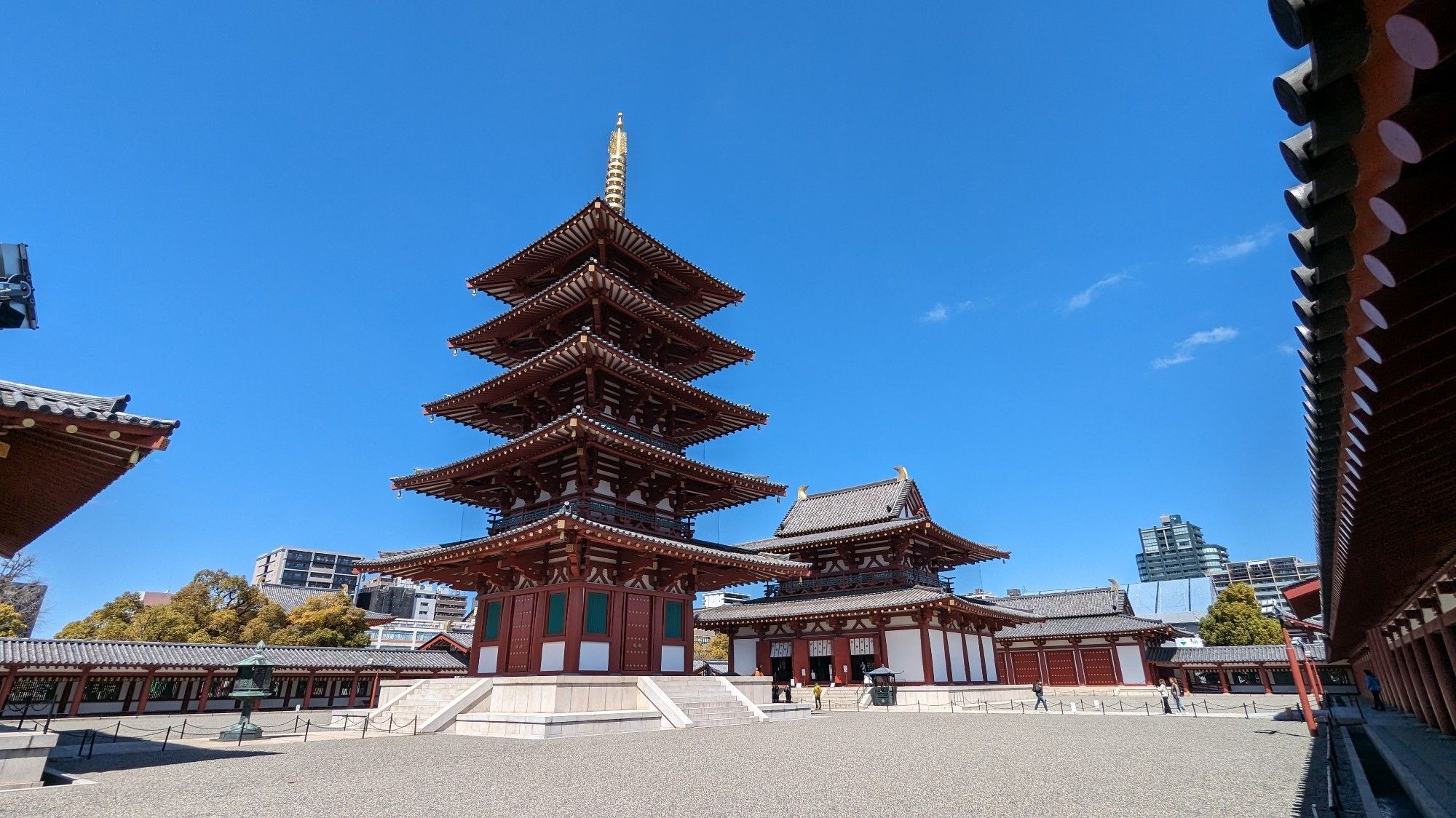 Shitenno-ji 四天王寺 Buddhist temple with 6th-century origins, Osaka Japan