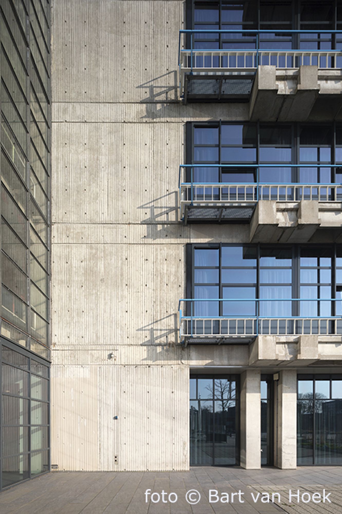 Hogekamp. Universiteit Twente, Drienerlo, ontwerp OD205, gevelfragment (foto: Bart van Hoek)