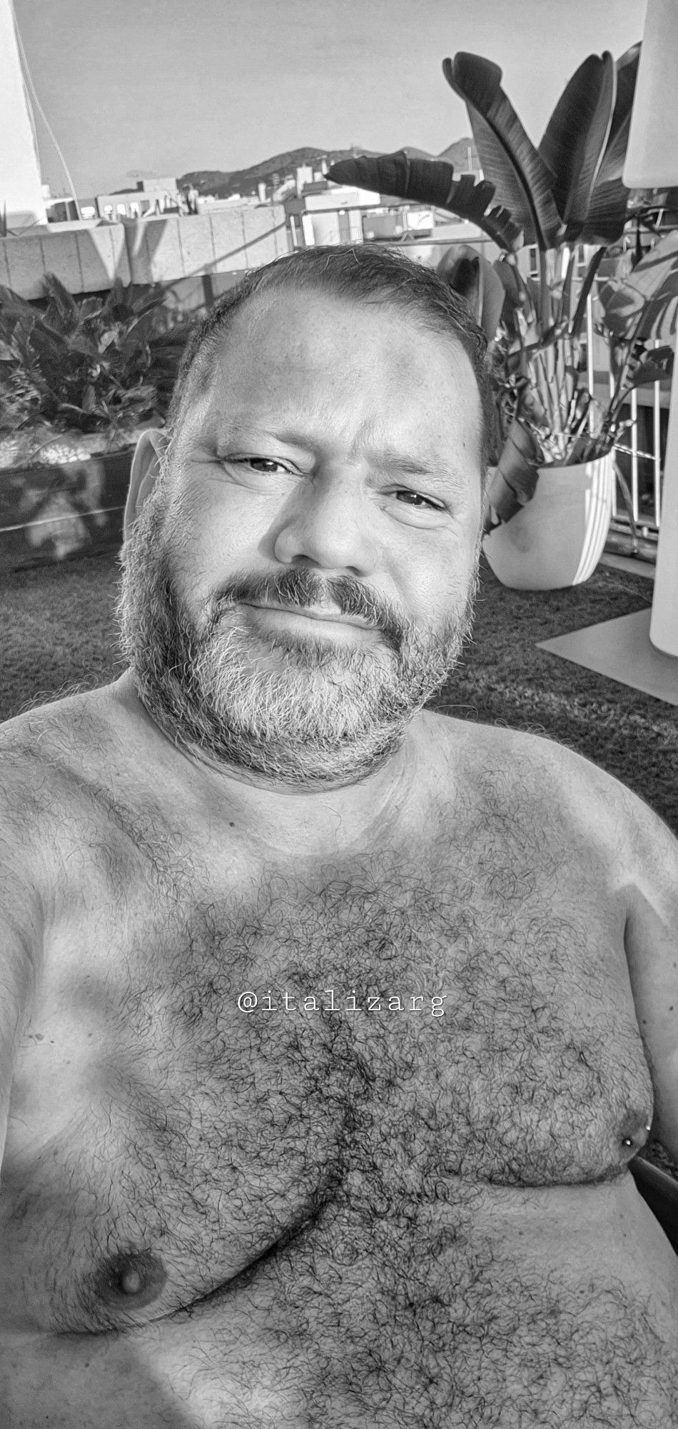 Yet another B&W selfie of a topless bear