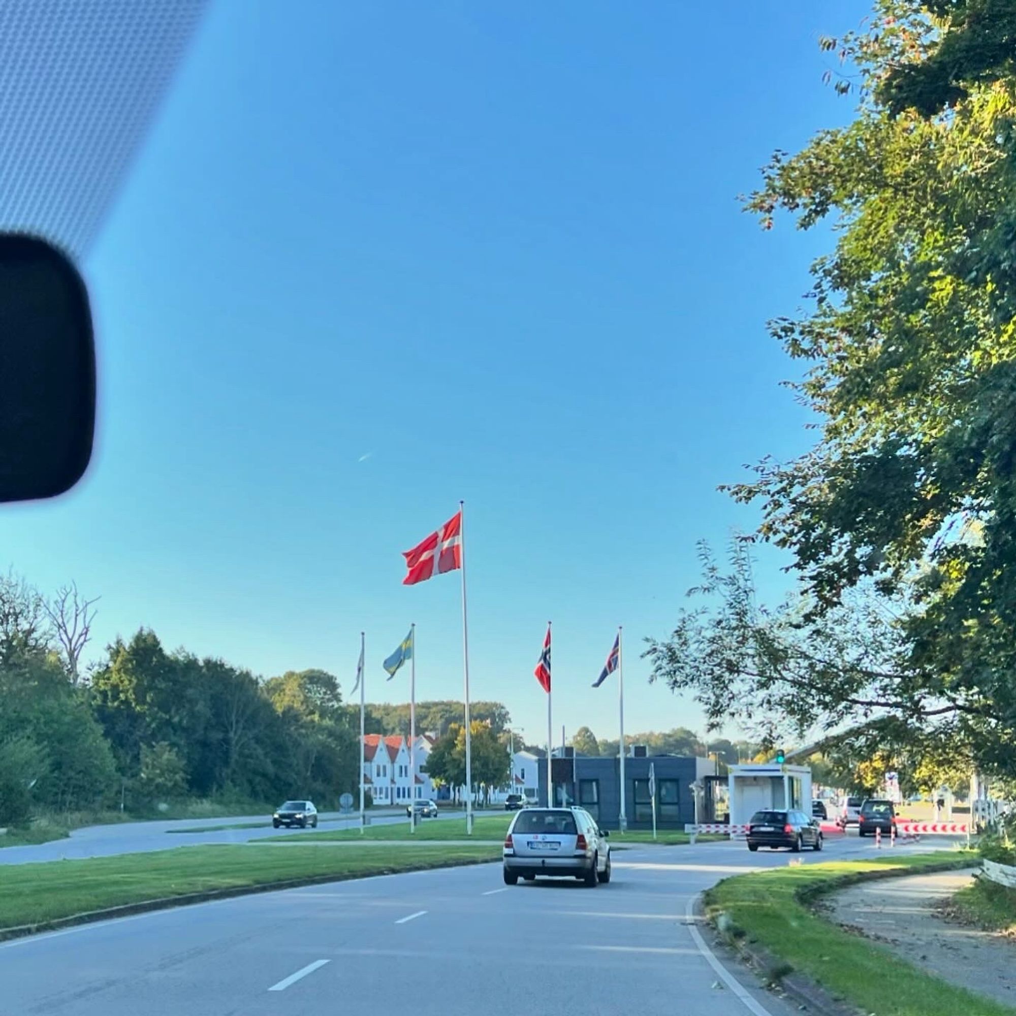 Straße nach Dänemark mit Flagge 🇩🇰