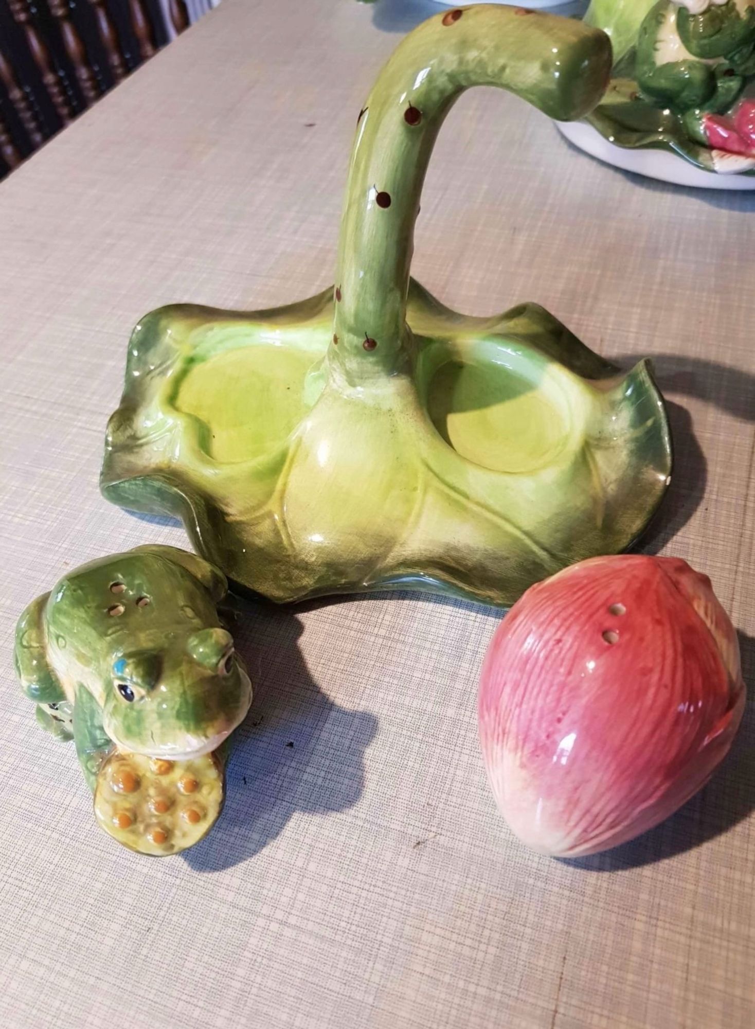 Tea set in a frogs and lily-pads style