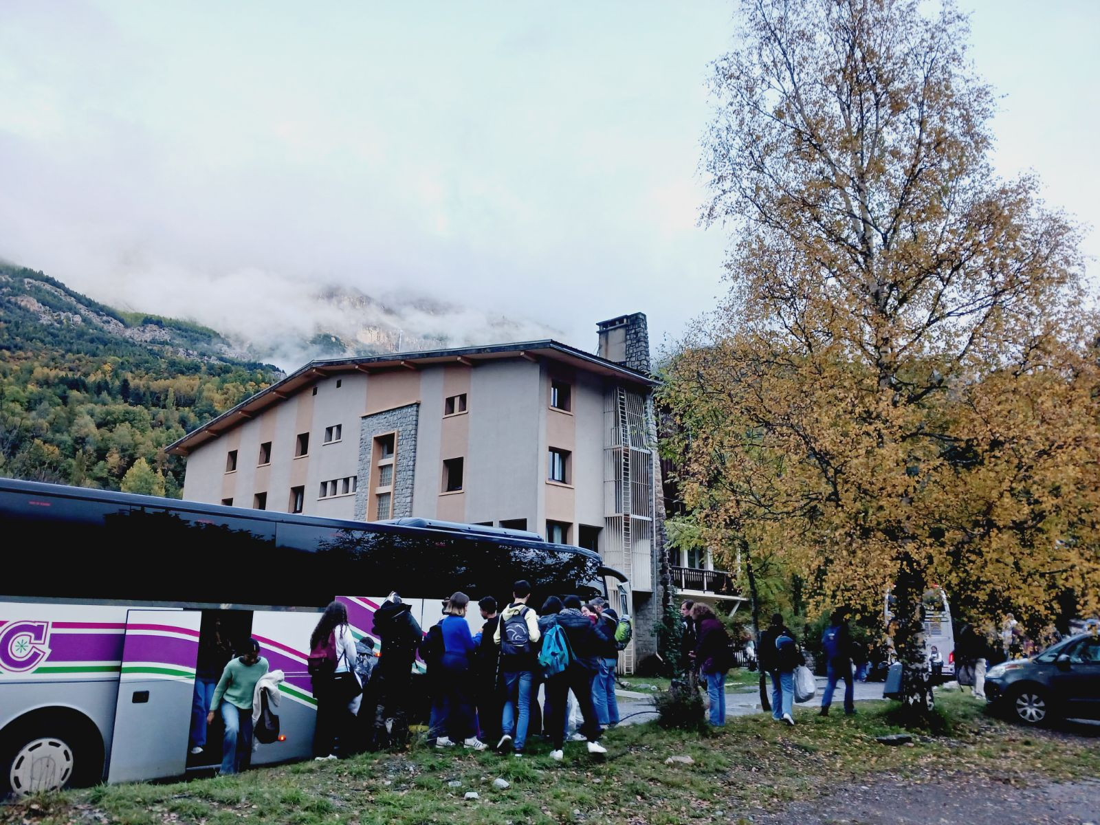 Du 8 au 11 octobre : édition 2024 du stage de géologie de terrain dans le Briançonnais des élèves du lycée Louis-Bascan en classe de Première générale spécialité SVT.