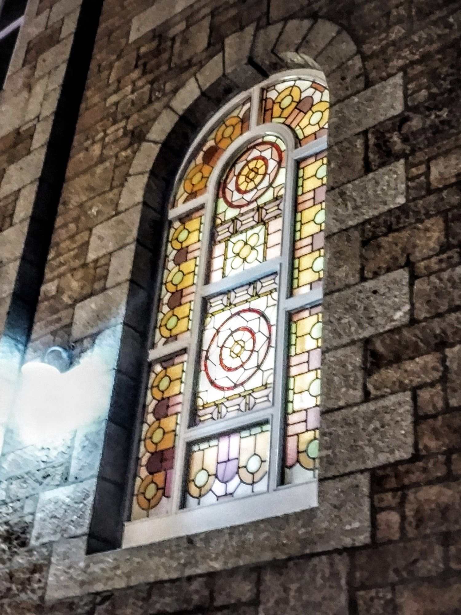 Stained Glass Window

#art #design
#glassart #windowart #archart
#glassdesign #windowdesign #archdesign

#flickr